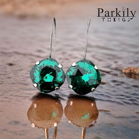 Handcrafted Earrings Made w/ Swarovski Emerald Green Crystal - Picture 1 of 6